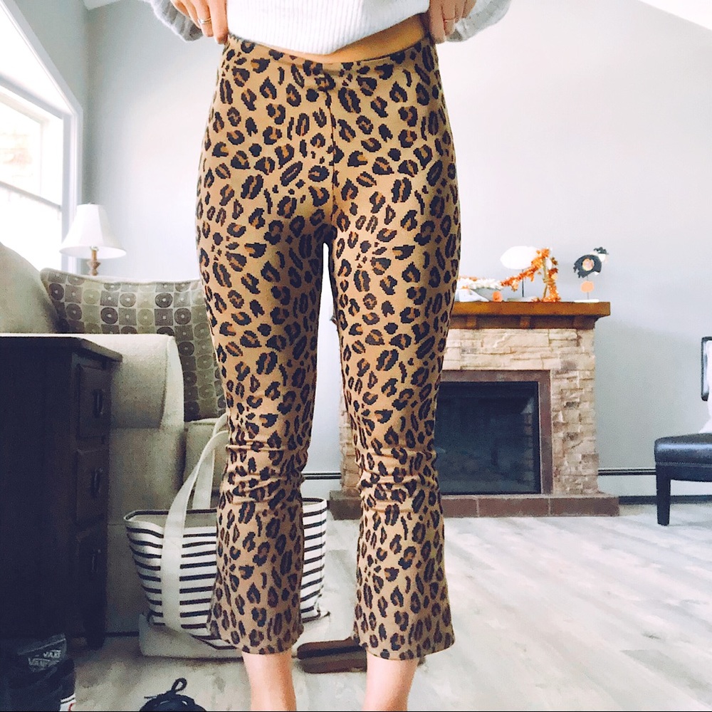 🐆 Zara cheetah print cropped pants